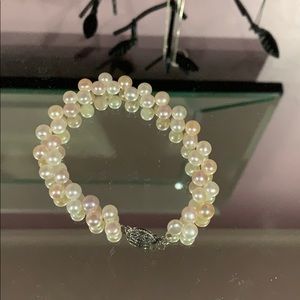 Freshwater pearl bracelet